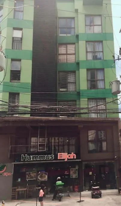 Spacious Studio Apartment B304 Manila