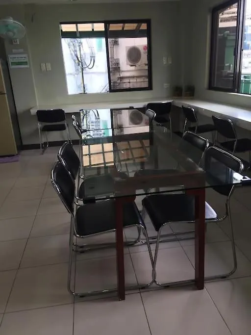 Spacious Studio Apartment B304 Manila Philippines